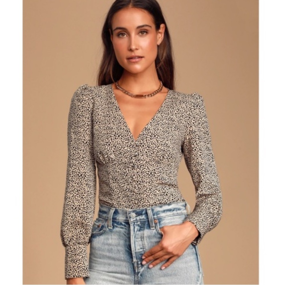 Lulu’s Leopard Print Blouse